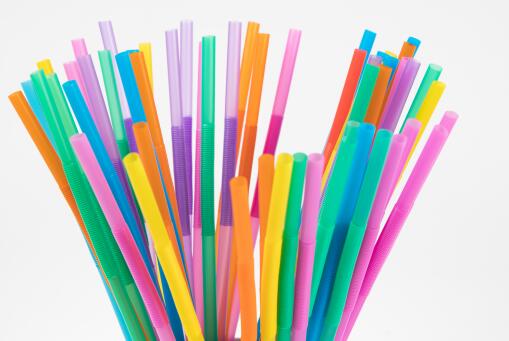 塑料吸管年底将禁用 年底塑料吸管要停止生产吗 限塑令新规定2020