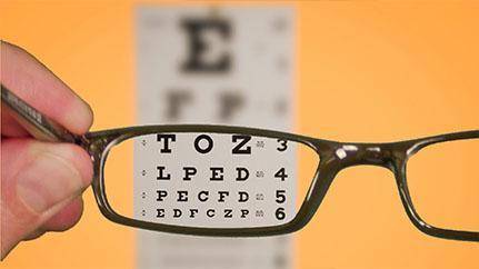 近视眼手术多少度不能做了近视眼手术最佳年龄和度数